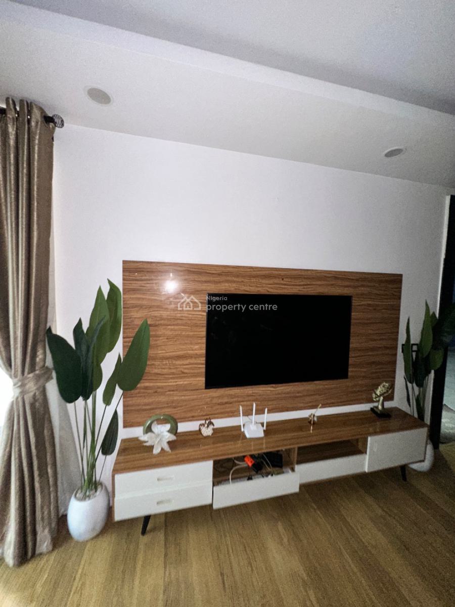 Executive and Fully Furnished 2 Bedroom Apartment in a Call to Access, Off Freedom Way, Lekki Phase 1, Lekki, Lagos, Flat / Apartment for Rent