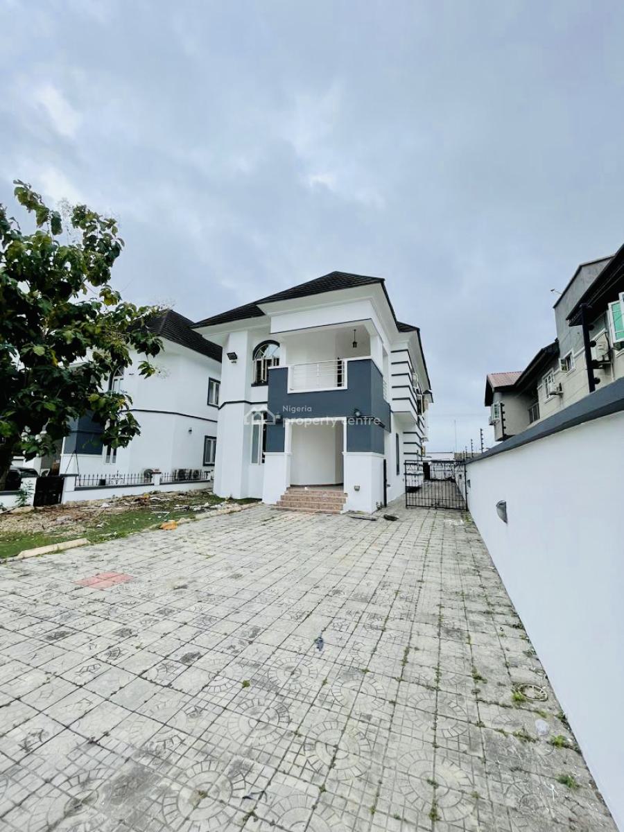 Exquisite 4 Spacious 4 Bedroom Semi Detached Duplex, Pinnock Estate, Osapa, Lekki, Lagos, Flat / Apartment for Rent