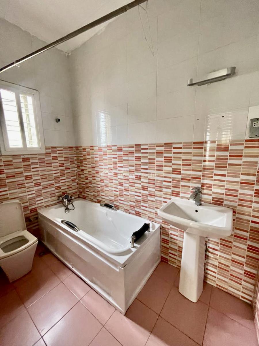 Exquisite 4 Spacious 4 Bedroom Semi Detached Duplex, Pinnock Estate, Osapa, Lekki, Lagos, Flat / Apartment for Rent