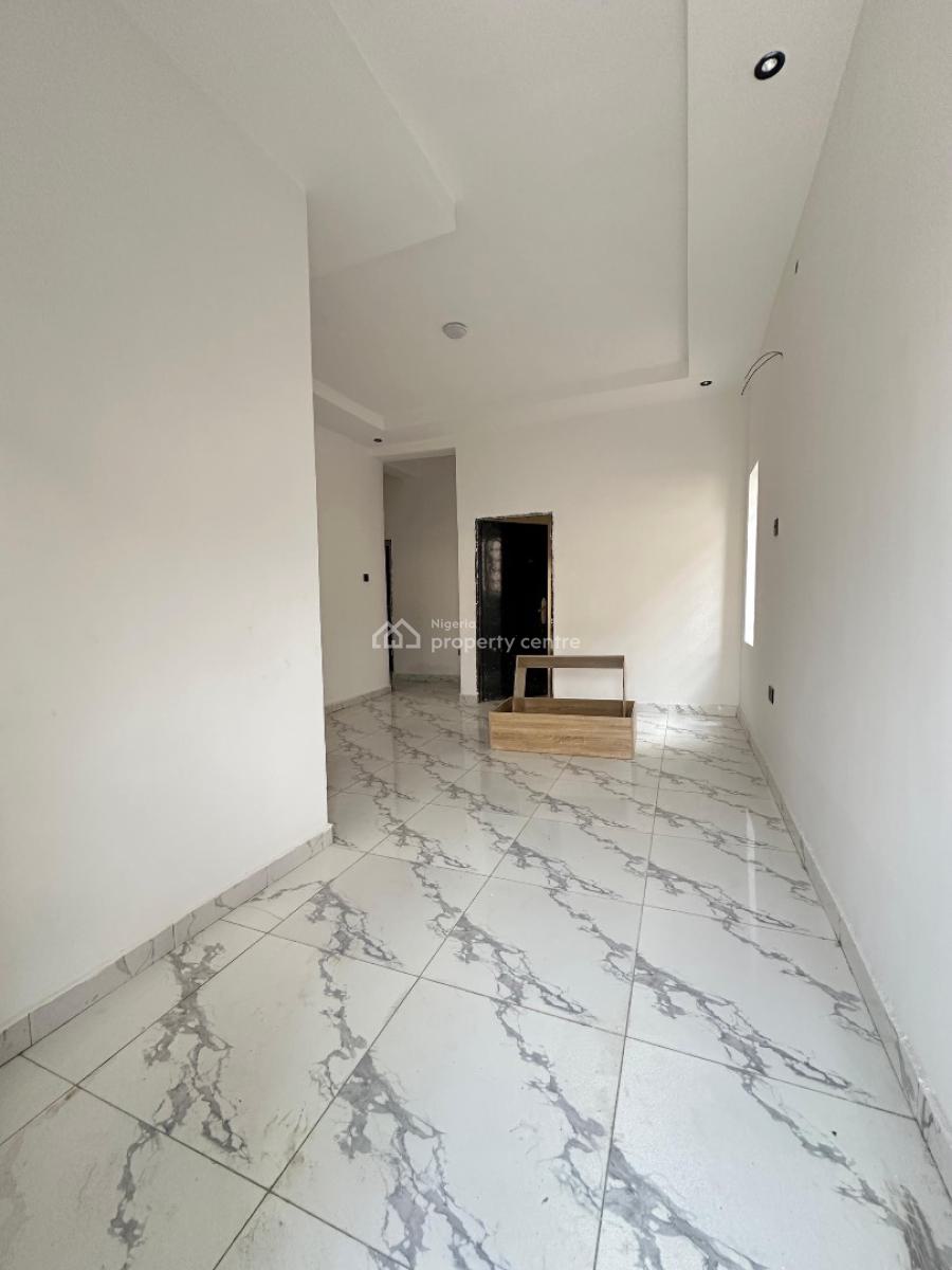 Well-built 1 Bedroom Apartment, Ajah, Lagos, Flat / Apartment for Sale