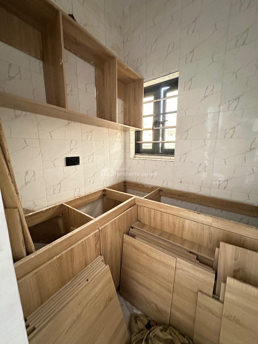 Well-built 1 Bedroom Apartment, Ajah, Lagos, Flat / Apartment for Sale