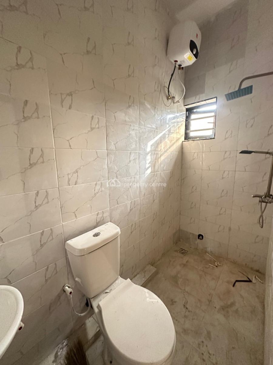Well-built 1 Bedroom Apartment, Ajah, Lagos, Flat / Apartment for Sale