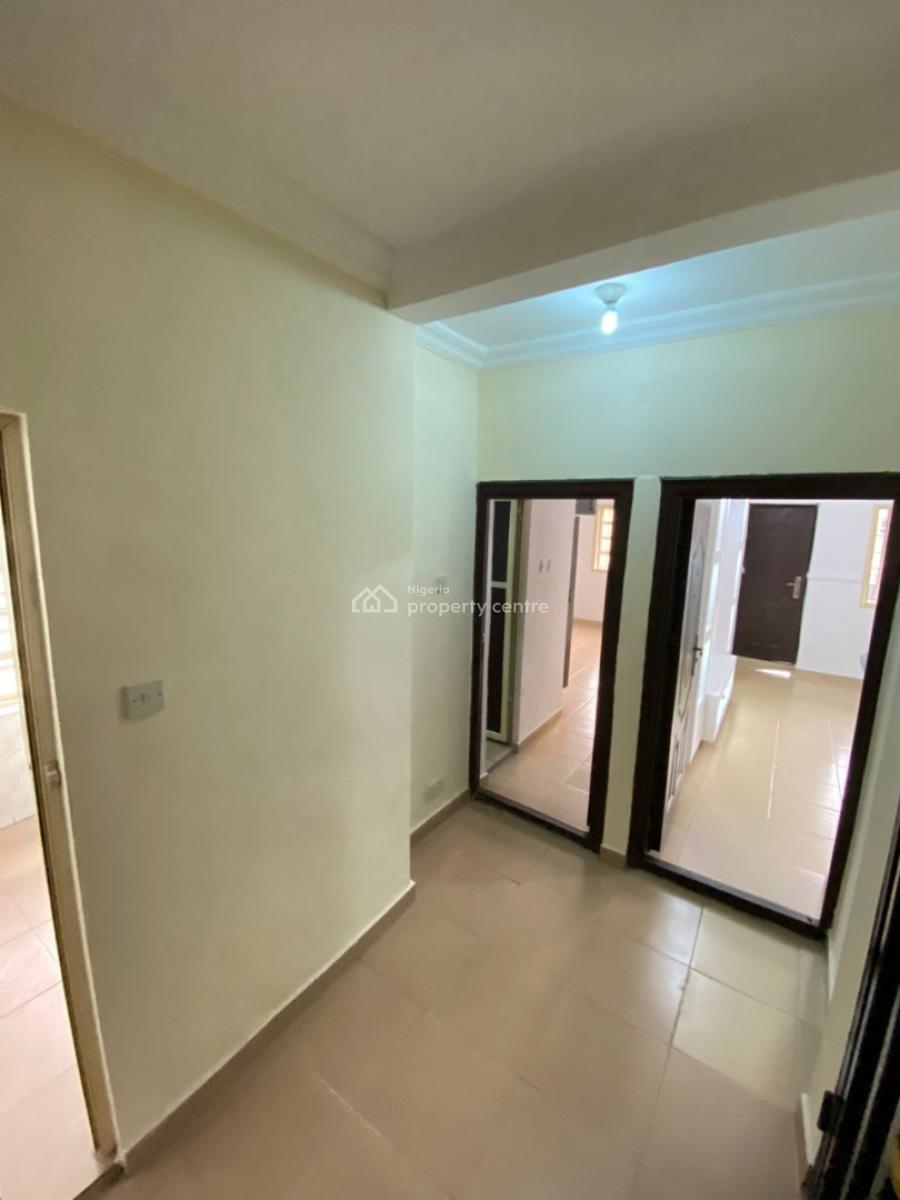 Spacious Mini Flat (room and Parlour) Upstairs, Agungi, Lekki, Lagos, Mini Flat (room and Parlour) for Rent