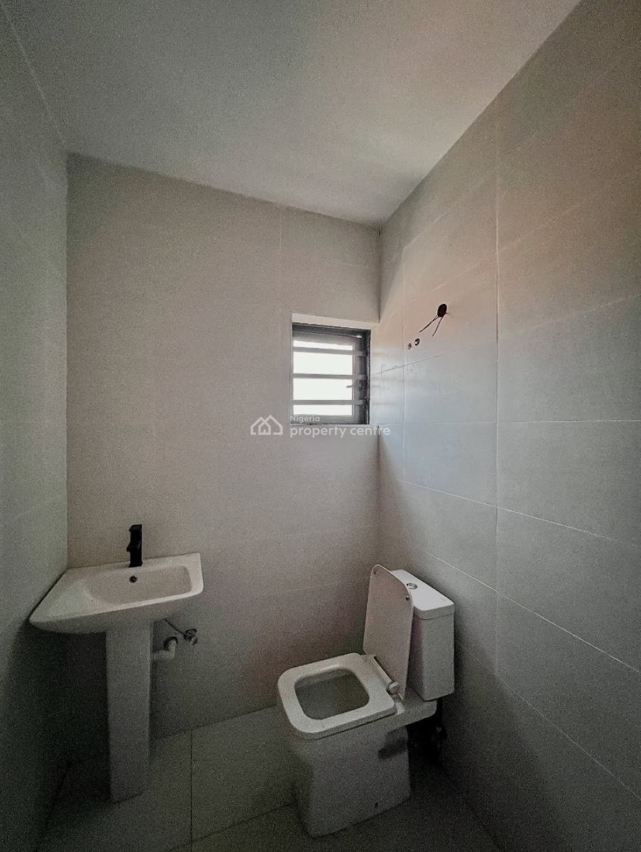 Fully Serviced 2 Bedroom Apartment with Swimming Pool, Lekki Phase 1, Lekki Phase 1, Lekki, Lagos, Block of Flats for Sale