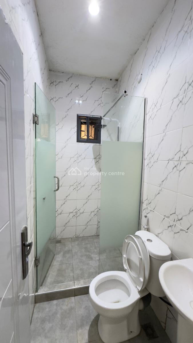 Newly Built 2 Bedroom Flat, Guzape, Guzape District, Abuja, Flat / Apartment for Rent