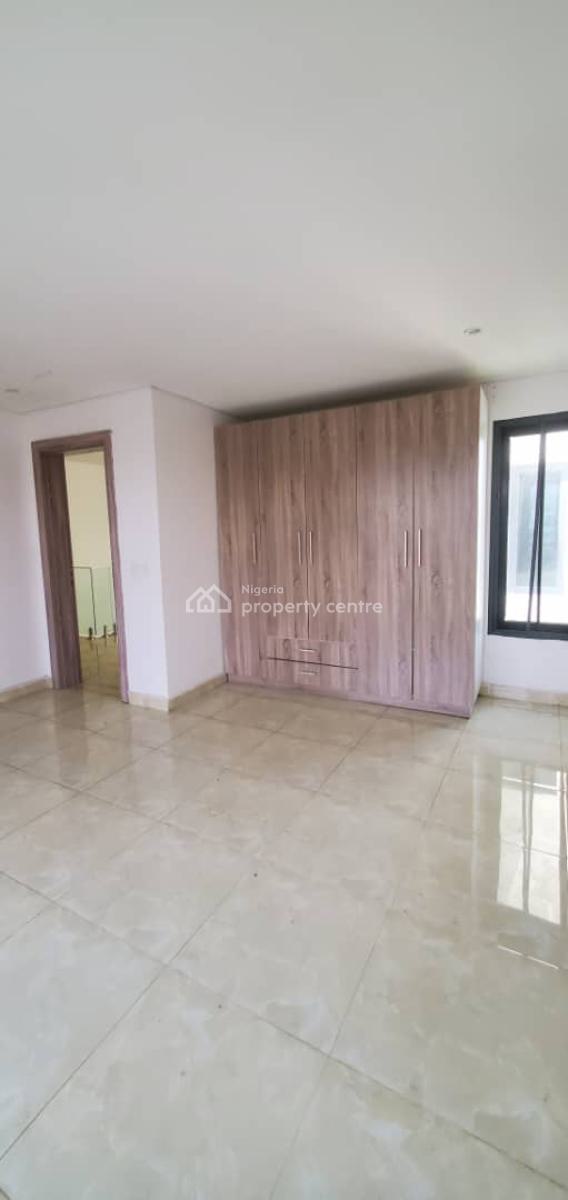 Waterfront Serviced 4 Bedroom Terrace Duplex with Bq, Admiralty Road, Lekki Phase 1, Lekki, Lagos, Terraced Duplex for Rent
