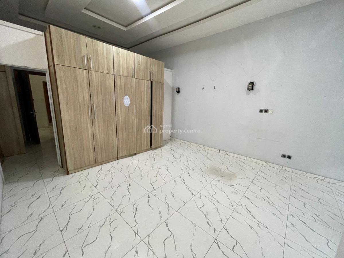 Commercial Prime Shop Or Office Space, Chevron Alternative Road, Lekki Phase 2, Lekki, Lagos, Office Space for Sale
