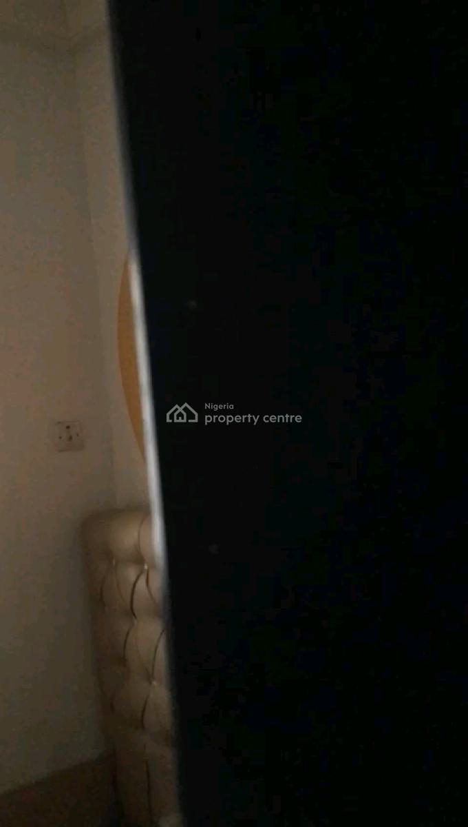 a Room in a Shared Apartment, Osapa London, Osapa, Lekki, Lagos, Flat / Apartment for Rent