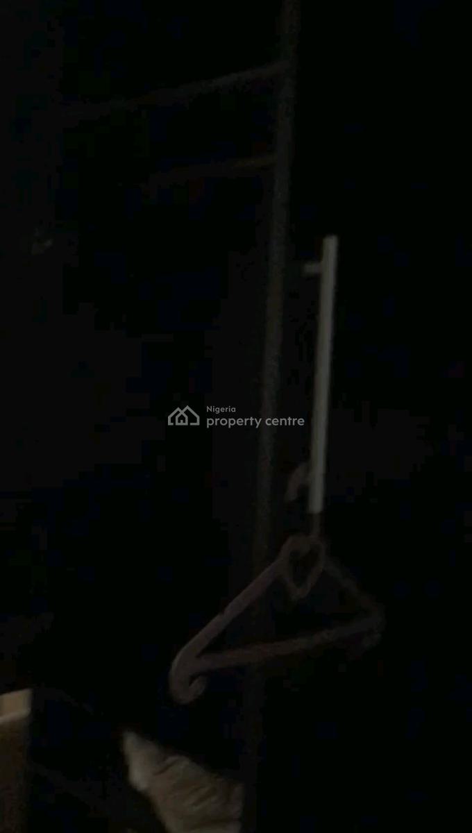 a Room in a Shared Apartment, Osapa London, Osapa, Lekki, Lagos, Flat / Apartment for Rent