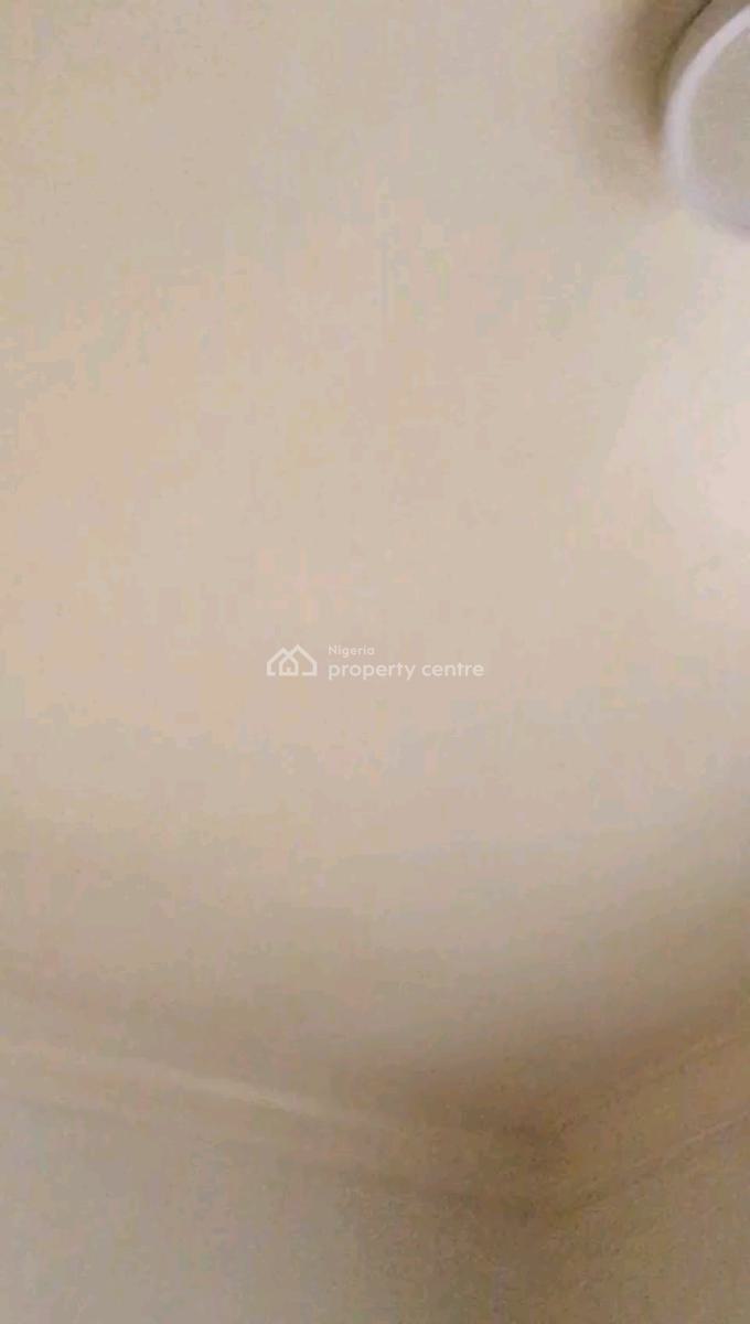 a Room in a Shared Apartment, Osapa London, Osapa, Lekki, Lagos, Flat / Apartment for Rent