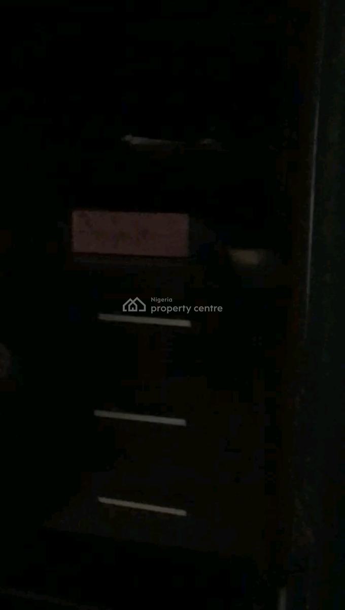 a Room in a Shared Apartment, Osapa London, Osapa, Lekki, Lagos, Flat / Apartment for Rent