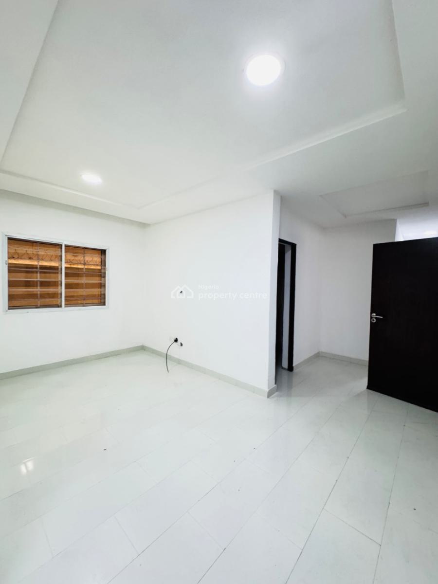Brand New Spacious 2 Bedroom Flat Available, Orchid Road, Lekki, Lagos, Block of Flats for Sale