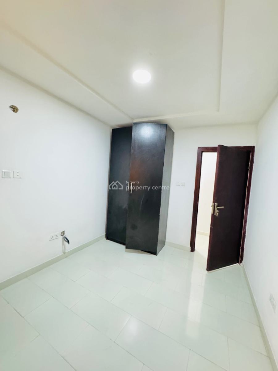 Brand New Spacious 2 Bedroom Flat Available, Orchid Road, Lekki, Lagos, Block of Flats for Sale