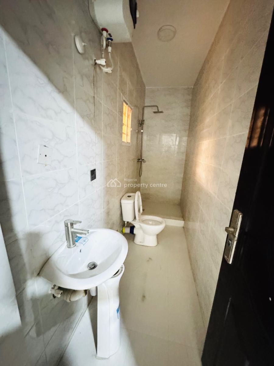 Brand New Spacious 2 Bedroom Flat Available, Orchid Road, Lekki, Lagos, Block of Flats for Sale