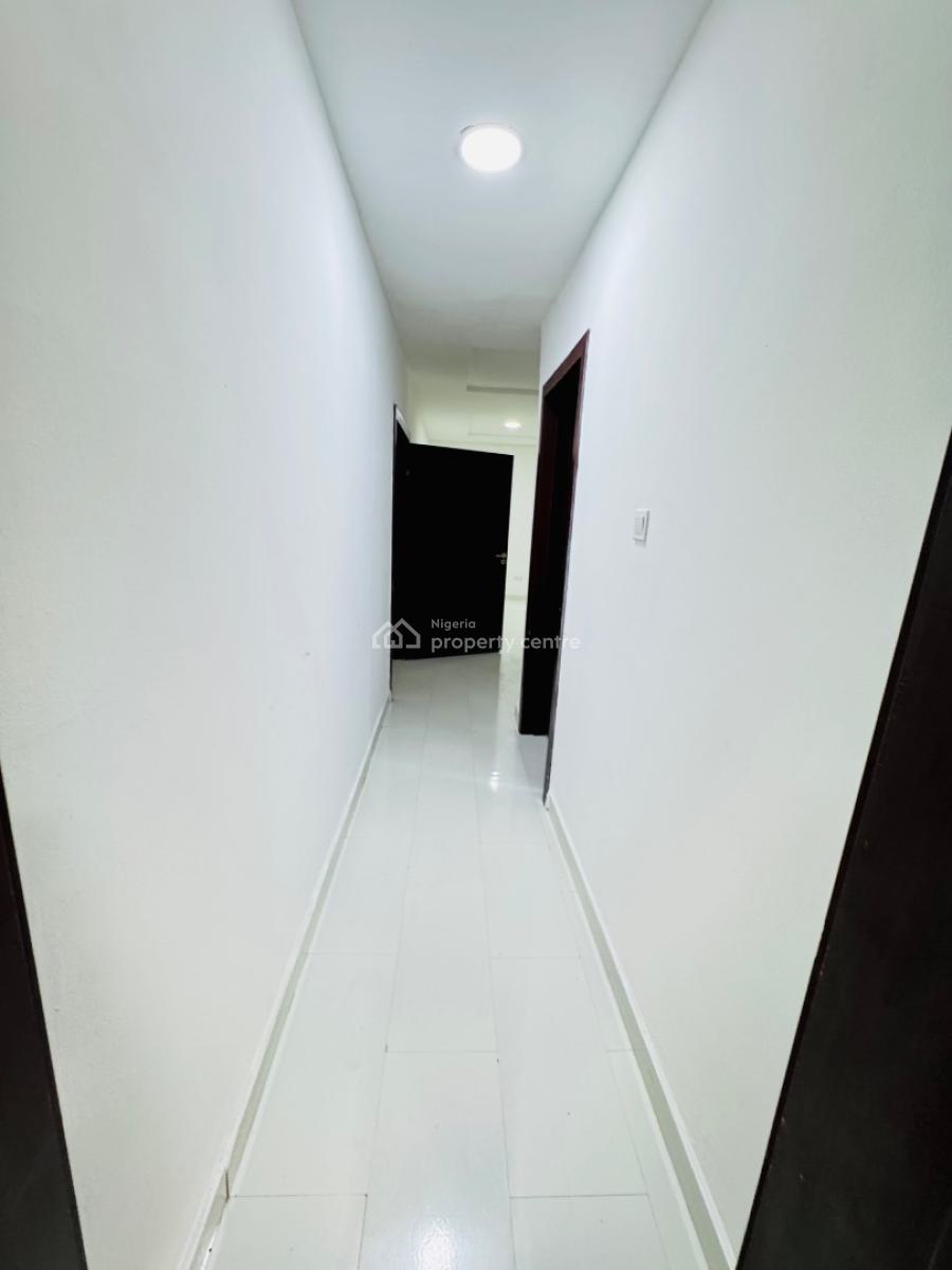 Brand New Spacious 2 Bedroom Flat Available, Orchid Road, Lekki, Lagos, Block of Flats for Sale