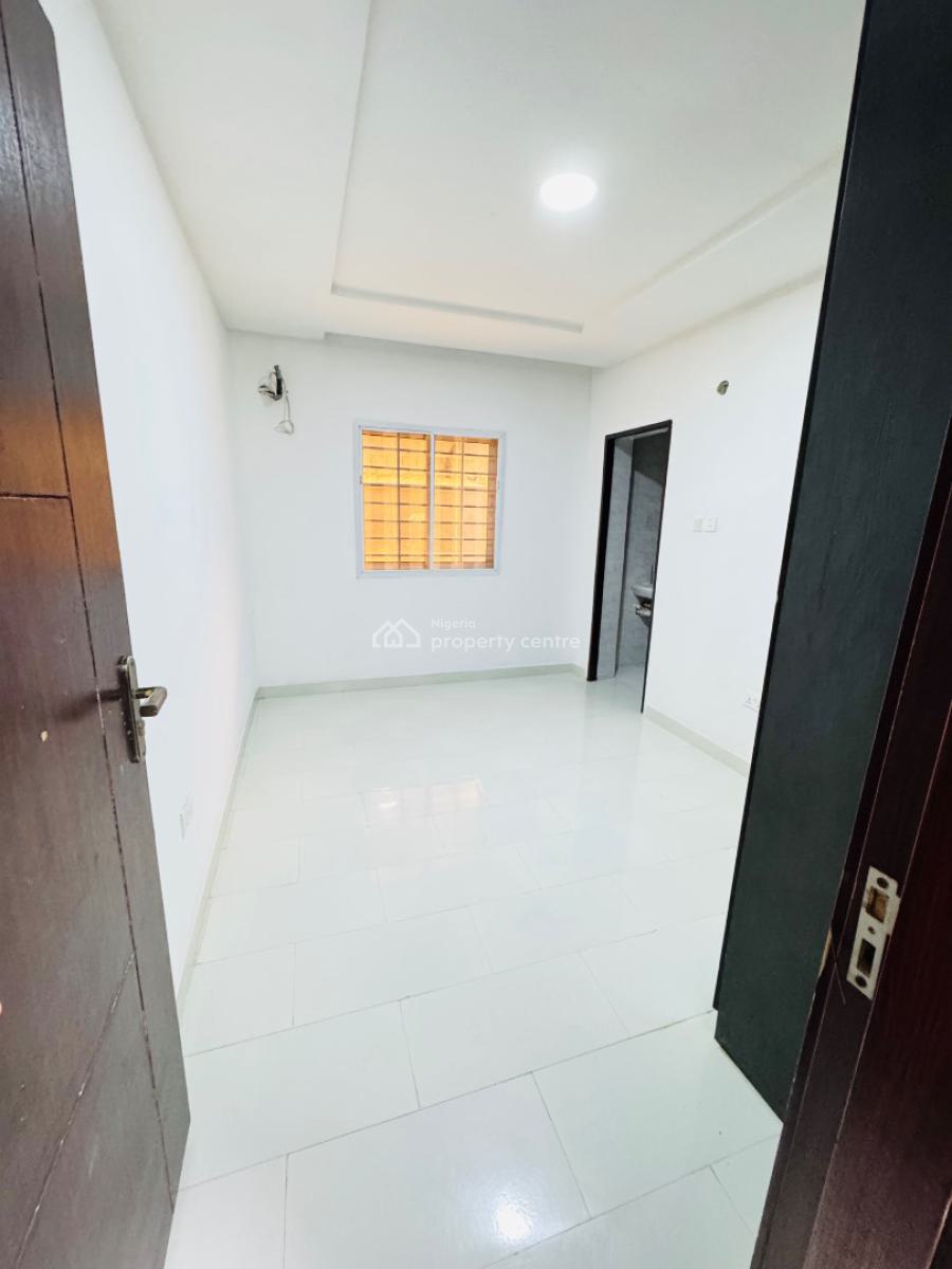 Brand New Spacious 2 Bedroom Flat Available, Orchid Road, Lekki, Lagos, Block of Flats for Sale