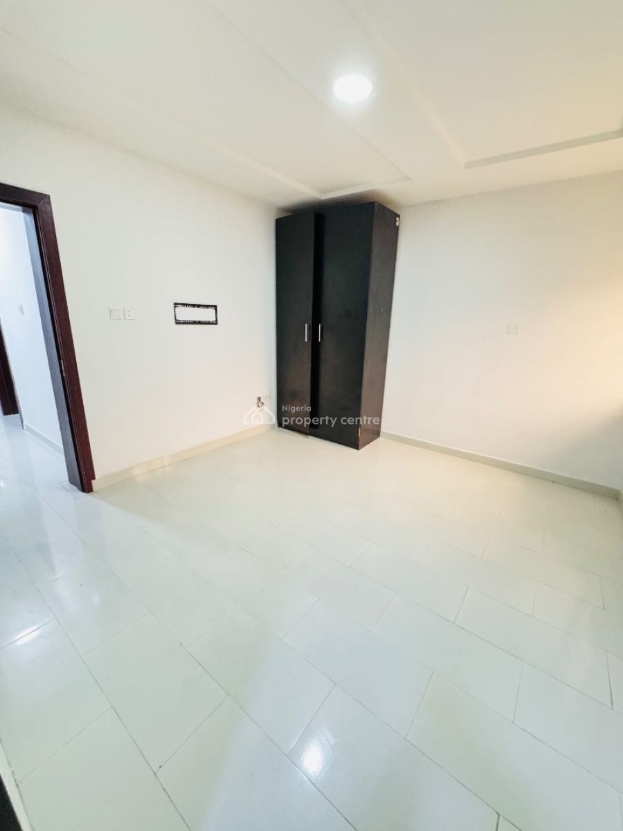 Brand New Spacious 2 Bedroom Flat Available, Orchid Road, Lekki, Lagos, Block of Flats for Sale