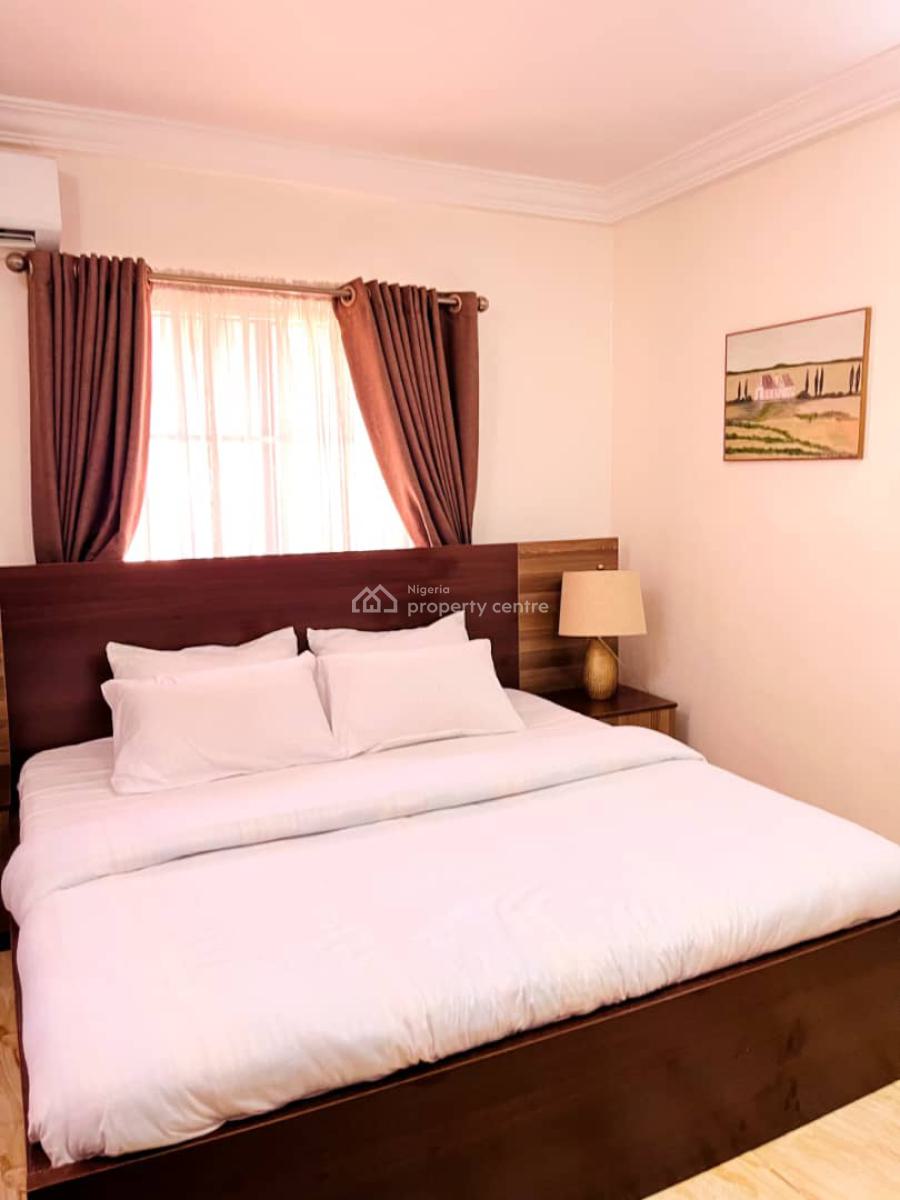 a Well Furnished 3 Bedroom for Party and Stay., Lekki Phase 1, Lekki, Lagos, Flat / Apartment Short Let