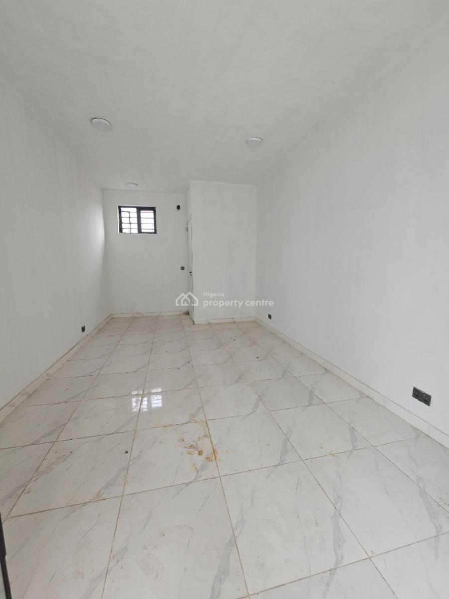 Brand New Commercial Space, Hot Deal!!!, Ilaje, Ajah, Lagos, Plaza / Complex / Mall for Sale