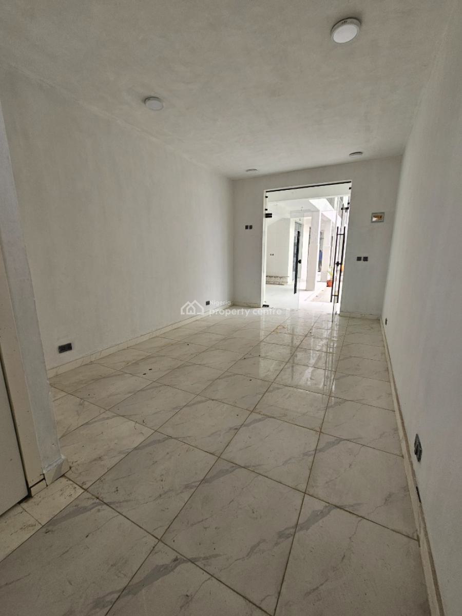 Brand New Commercial Space, Hot Deal!!!, Ilaje, Ajah, Lagos, Plaza / Complex / Mall for Sale