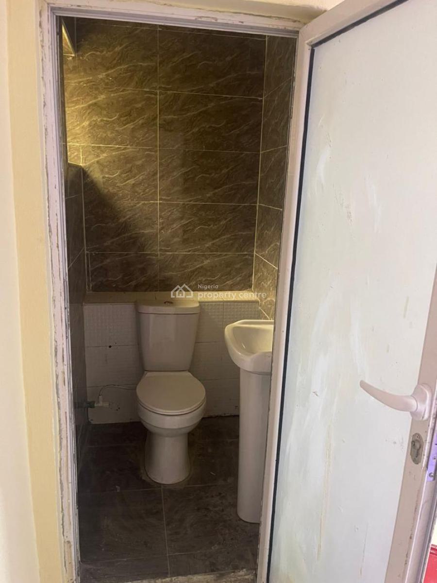 Luxury 4 Bedroom Detached House with Bq, Gra Phase 2, Magodo, Lagos, Detached Duplex for Rent