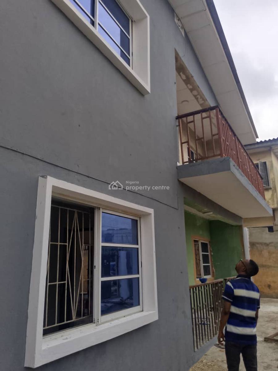 4 Units of 3 Bedroom Available in a Good Area, Fola Agoro, Fola Agoro, Yaba, Lagos, Flat / Apartment for Rent