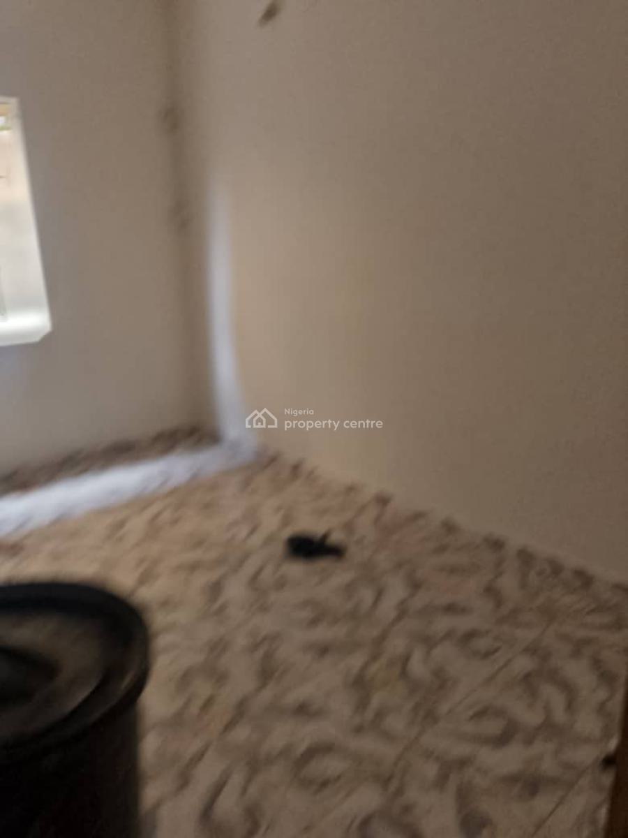 4 Units of 3 Bedroom Available in a Good Area, Fola Agoro, Fola Agoro, Yaba, Lagos, Flat / Apartment for Rent