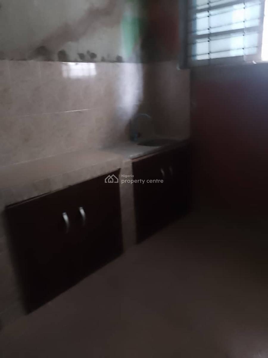 4 Units of 3 Bedroom Available in a Good Area, Fola Agoro, Fola Agoro, Yaba, Lagos, Flat / Apartment for Rent