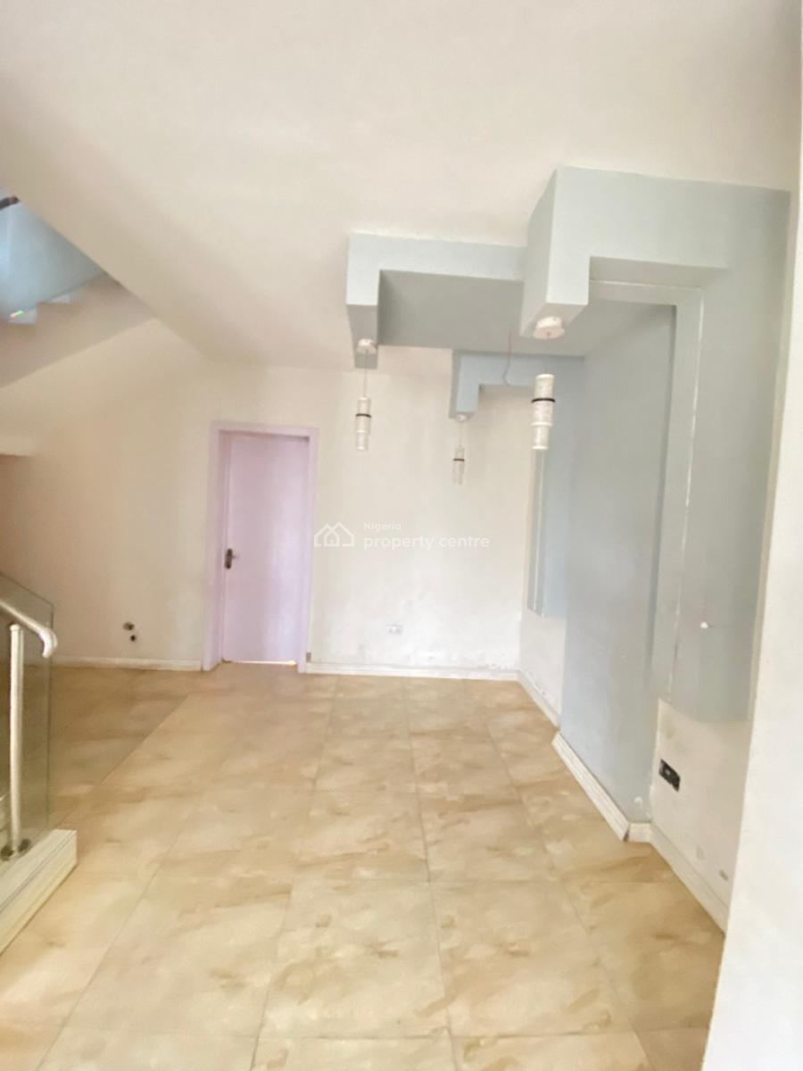 Distressed 4 Bedroom Fully Detached Duplex, United Estate, Sangotedo, Ajah, Lagos, Detached Duplex for Sale
