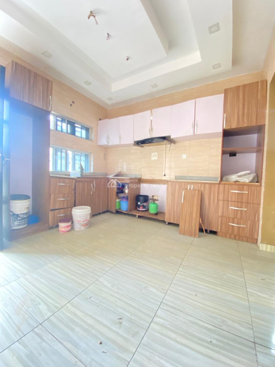 Distressed 4 Bedroom Fully Detached Duplex, United Estate, Sangotedo, Ajah, Lagos, Detached Duplex for Sale