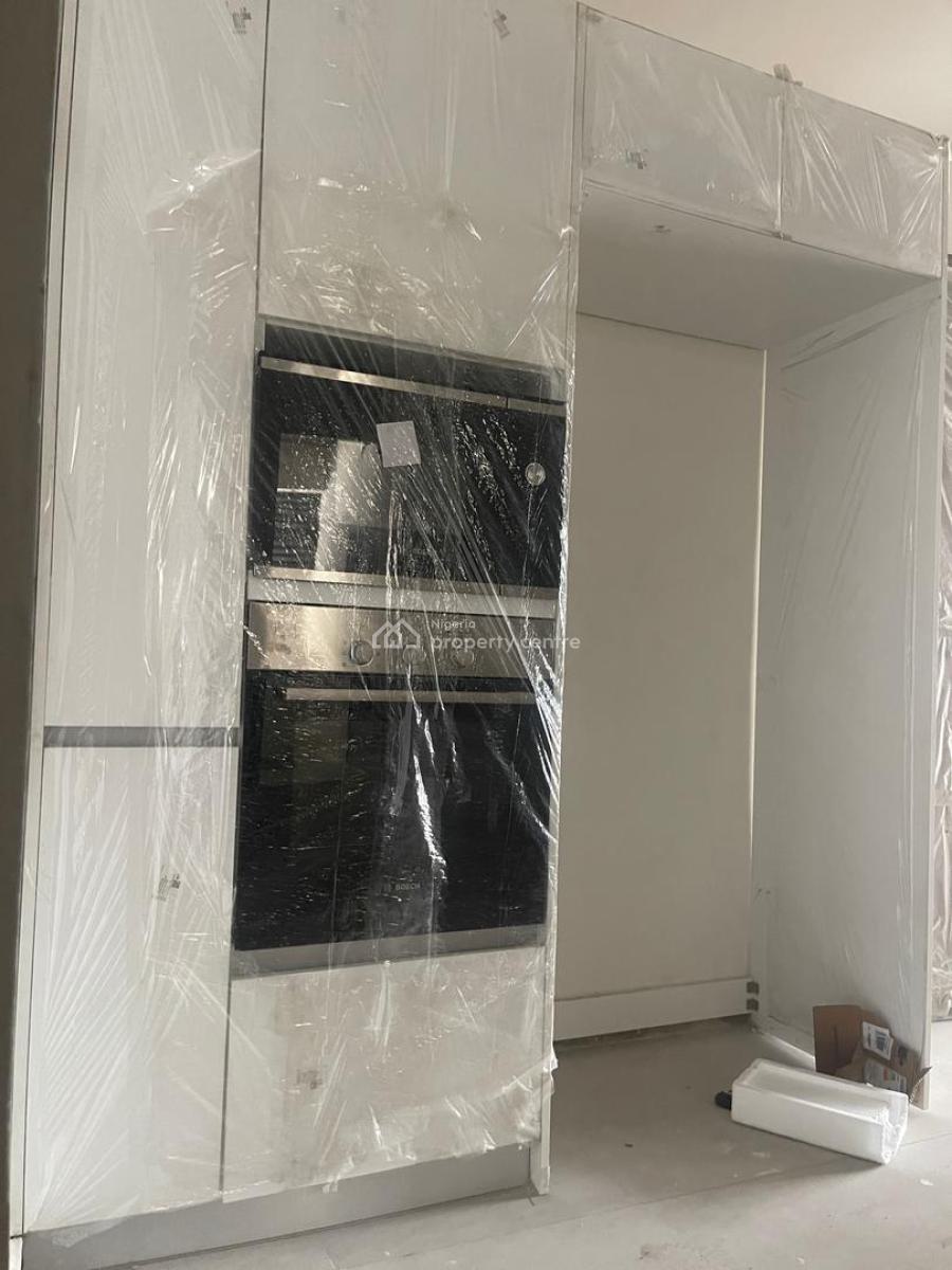 Luxury 2-bedroom Flat with Bq, Lekki Phase 1, Lekki, Lagos, Flat / Apartment for Sale
