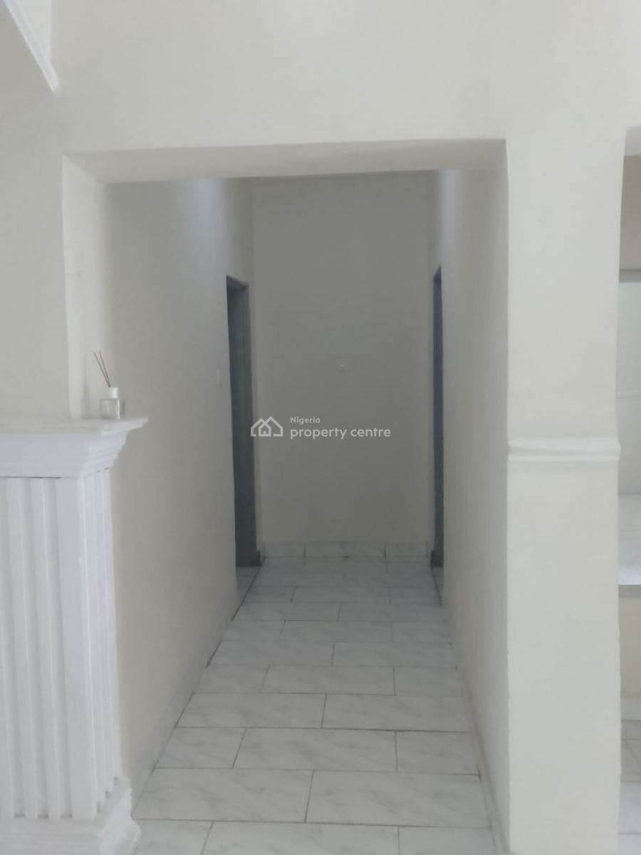 Standard Service 2bedroom Block of Flats, By American International School, Durumi, Abuja, Flat / Apartment for Rent