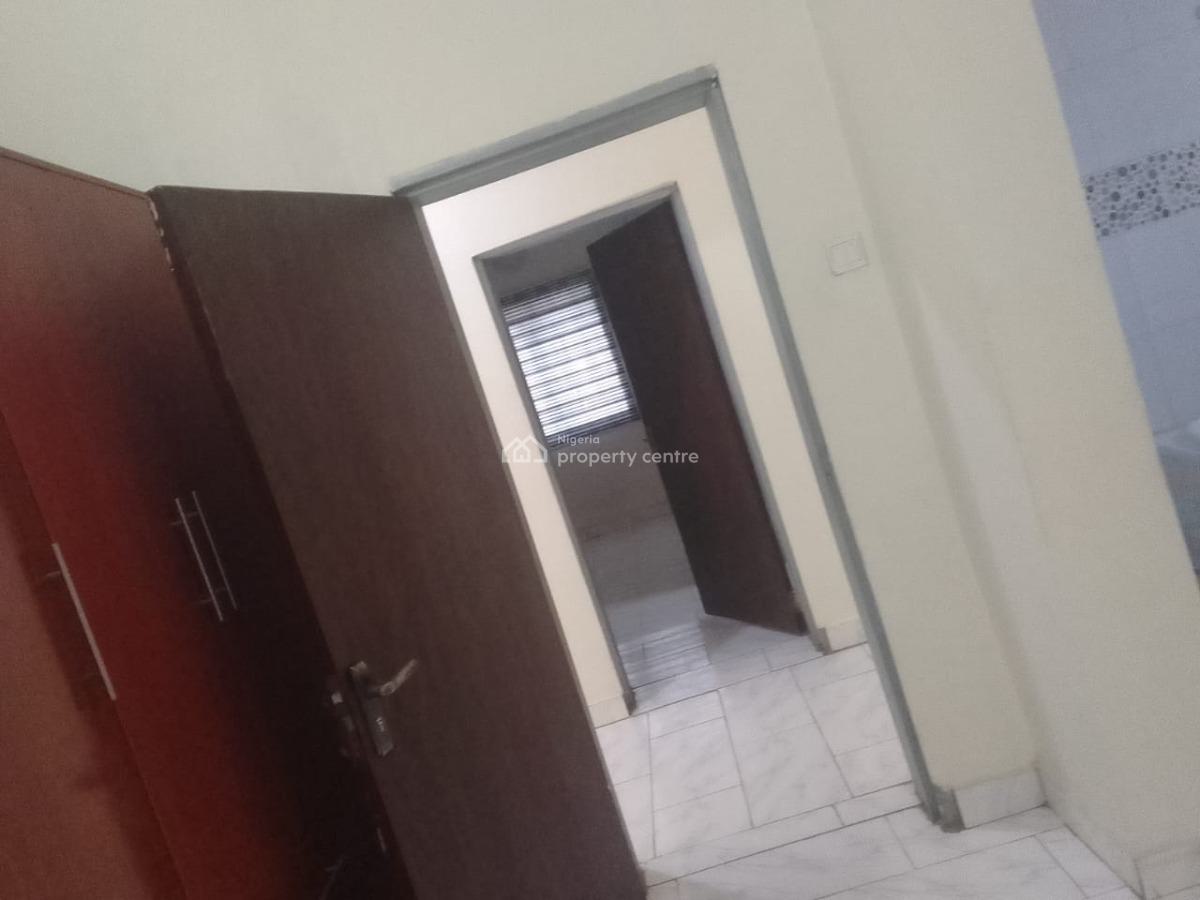 Standard Service 2bedroom Block of Flats, By American International School, Durumi, Abuja, Flat / Apartment for Rent
