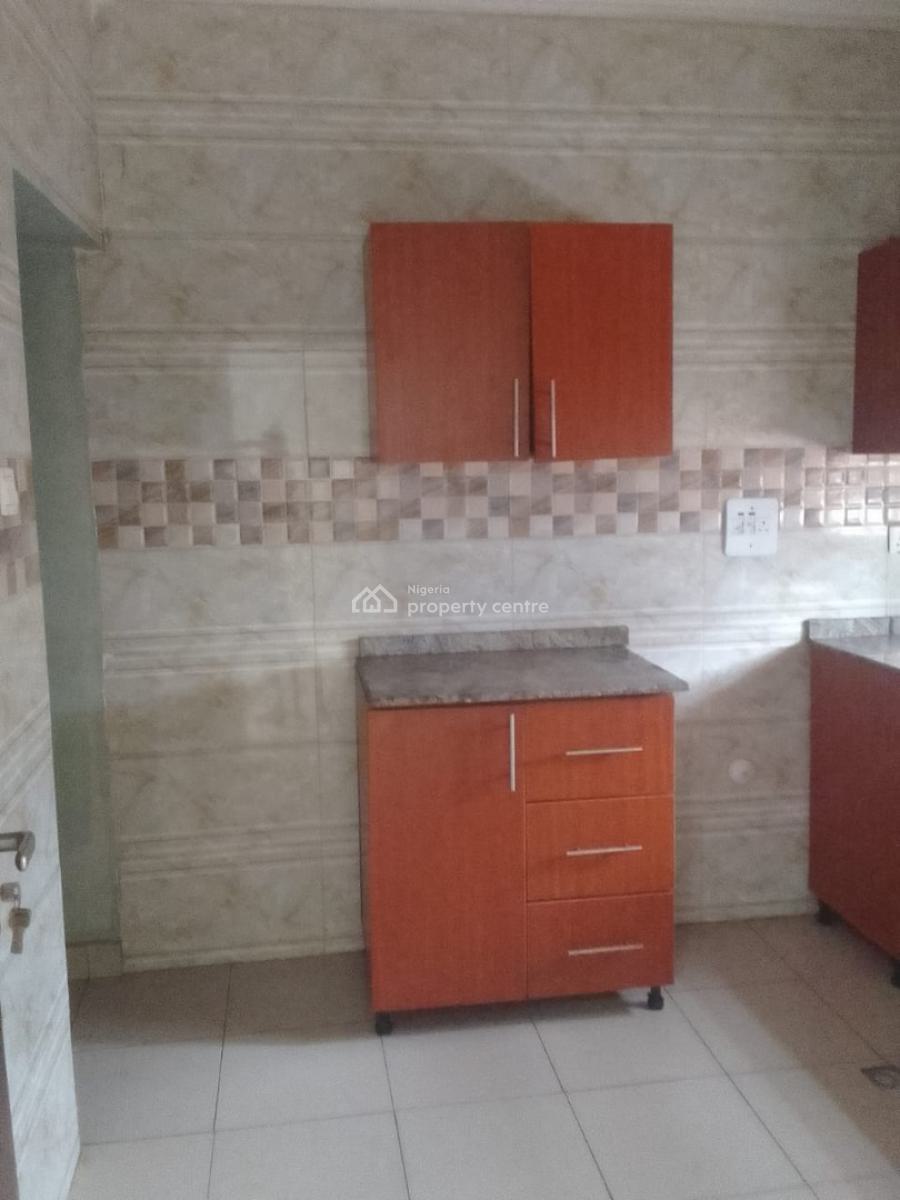 Standard Service 2bedroom Block of Flats, By American International School, Durumi, Abuja, Flat / Apartment for Rent