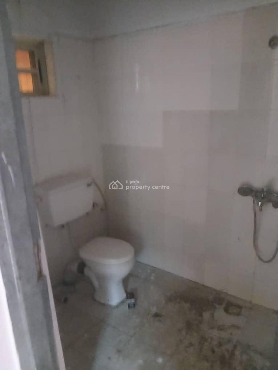 Standard One Bedroom Apartment in a Serene and Secured Neighborhood, 4th Avenue, Gwarinpa, Abuja, Mini Flat (room and Parlour) for Rent