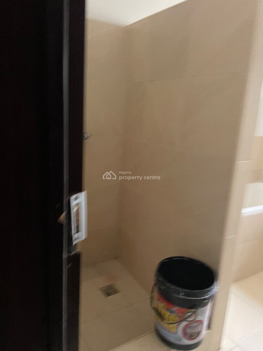 Well Maintained 3 Bedroom Terrace, Chevron, Lekki Expressway, Lekki, Lagos, Terraced Duplex for Rent