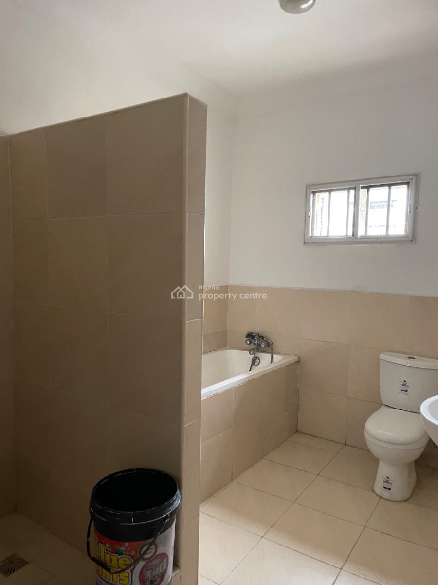 Well Maintained 3 Bedroom Terrace, Chevron, Lekki Expressway, Lekki, Lagos, Terraced Duplex for Rent