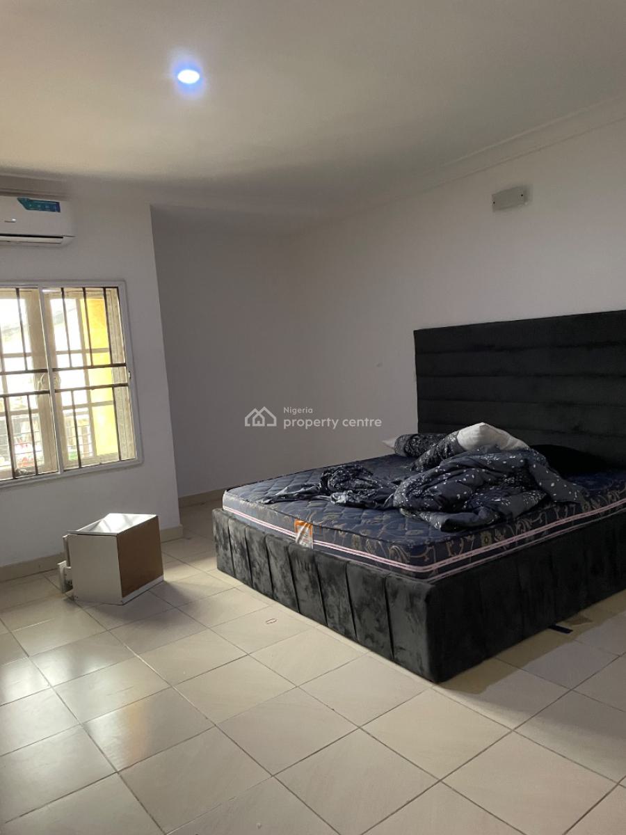 Well Maintained 3 Bedroom Terrace, Chevron, Lekki Expressway, Lekki, Lagos, Terraced Duplex for Rent