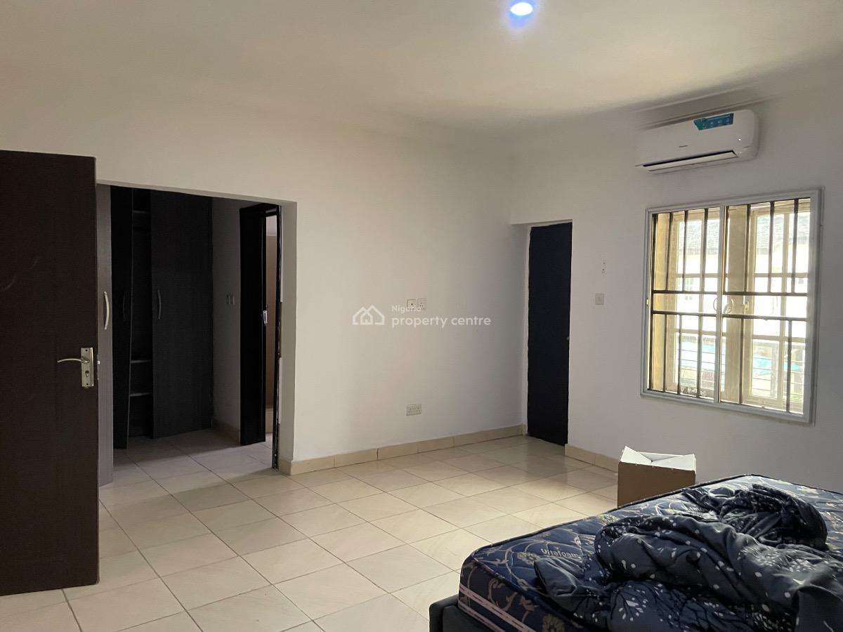 Well Maintained 3 Bedroom Terrace, Chevron, Lekki Expressway, Lekki, Lagos, Terraced Duplex for Rent