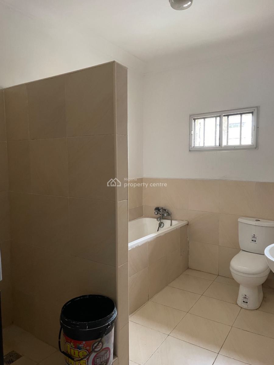 Well Maintained 3 Bedroom Terrace, Chevron, Lekki Expressway, Lekki, Lagos, Terraced Duplex for Rent