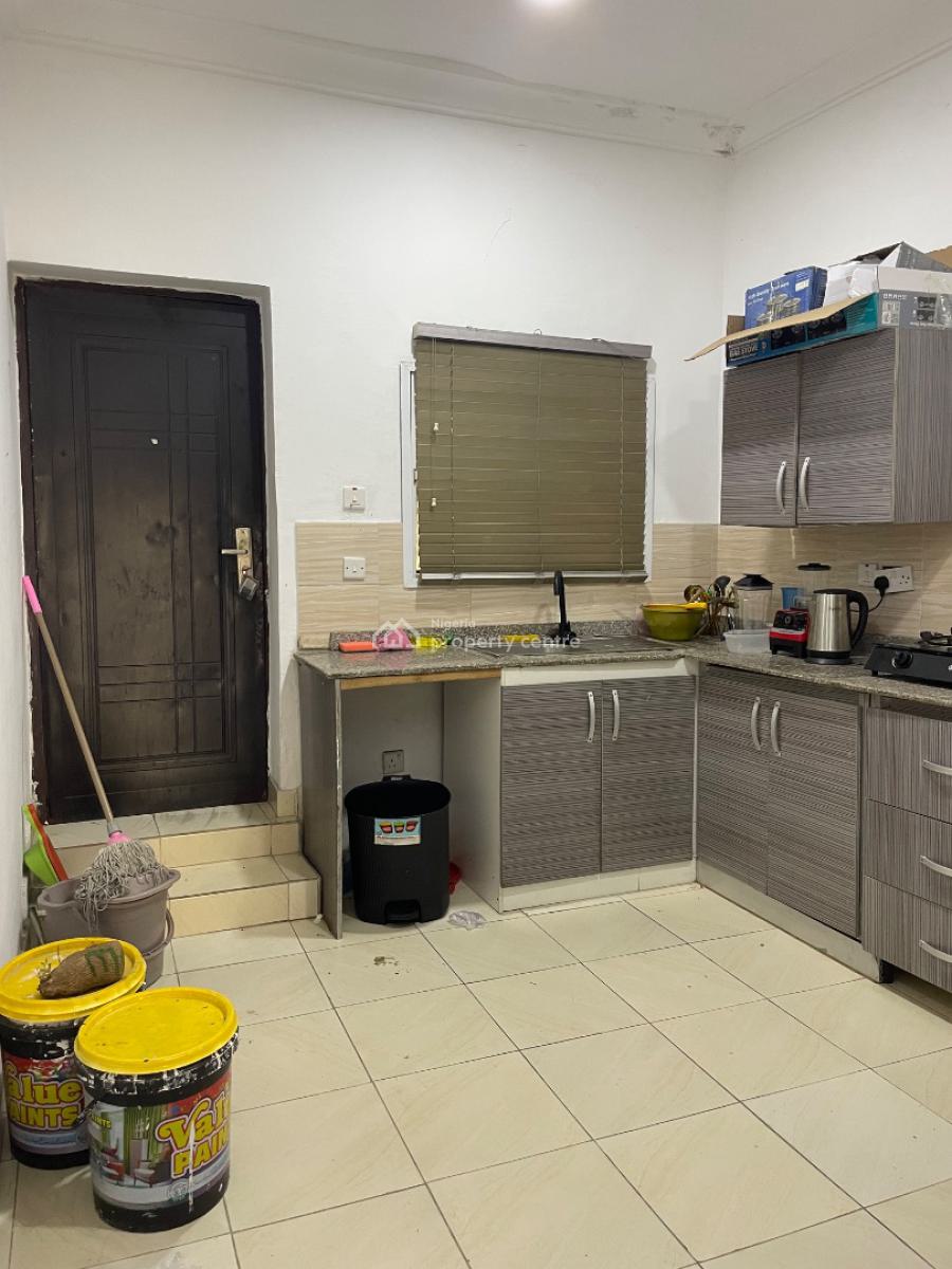 Well Maintained 3 Bedroom Terrace, Chevron, Lekki Expressway, Lekki, Lagos, Terraced Duplex for Rent
