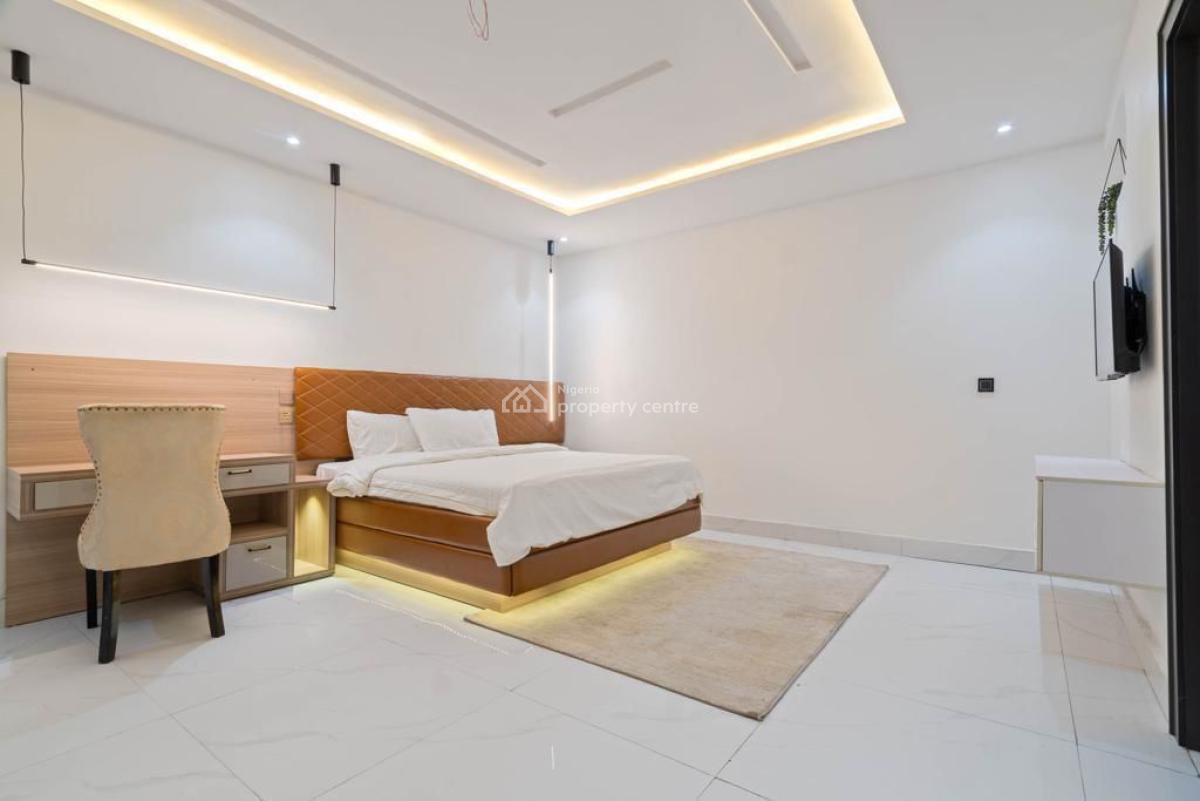 Spacious 2 Bedroom Apartment, Phase 1, Lekki, Lagos, Flat / Apartment Short Let