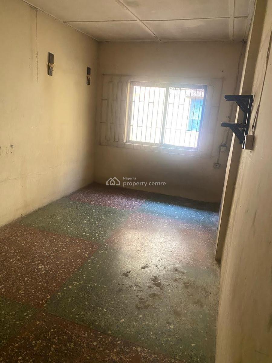 a Spacious 3bedroom, Kilo, Surulere, Lagos, Flat / Apartment for Rent