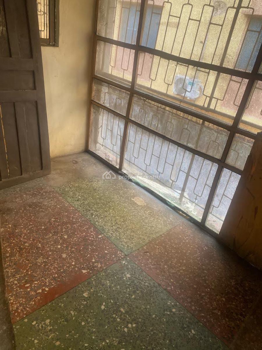 a Spacious 3bedroom, Kilo, Surulere, Lagos, Flat / Apartment for Rent