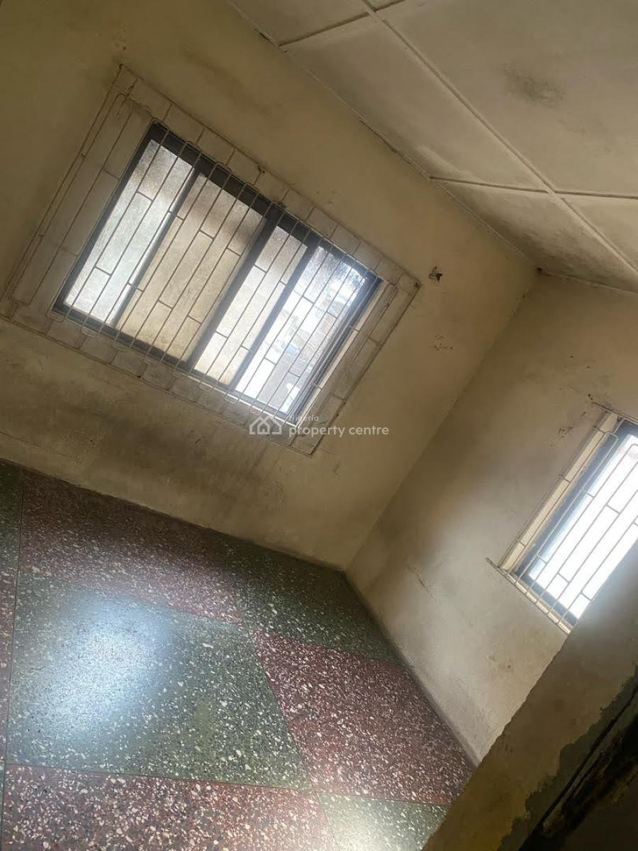 a Spacious 3bedroom, Kilo, Surulere, Lagos, Flat / Apartment for Rent