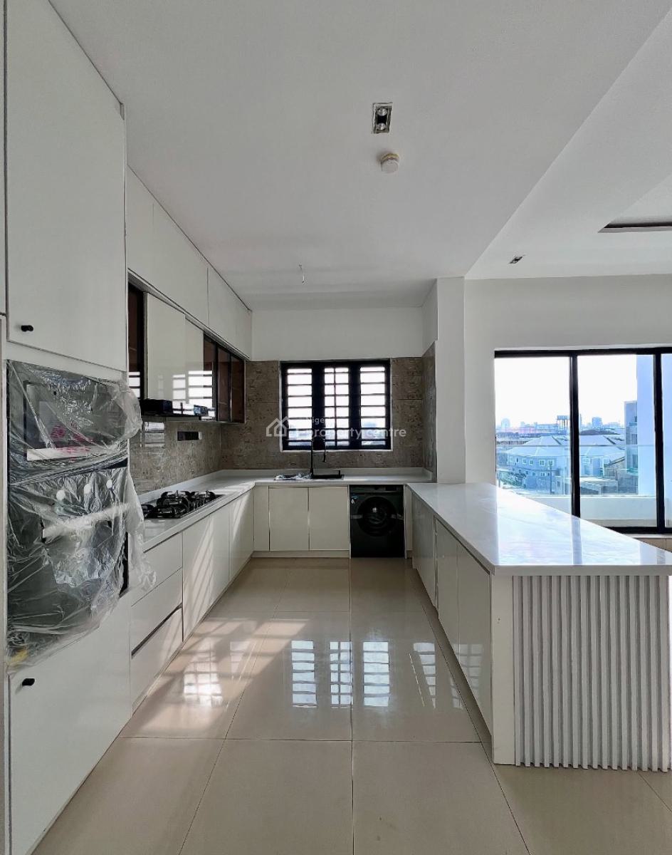Fully Serviced 3 Bedroom Apartment with Pool, Bq and Pool, Lekki Phase 1, Lekki Phase 1, Lekki, Lagos, Block of Flats for Sale