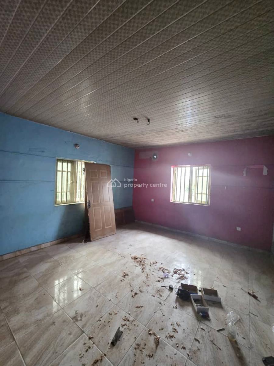 Renovated 3 Bedroom Apartment with a Room Bq, Omole Phase 2, Ikeja, Lagos, Flat / Apartment for Rent