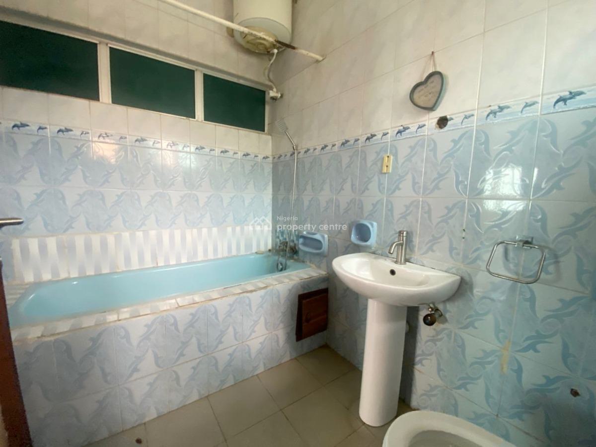 Luxury 4 Bedroom Semi Detached Duplex with Laundry, Gra Phase 1, Magodo, Lagos, Semi-detached Duplex for Sale