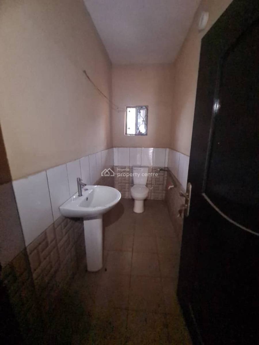 3 Bedroom Flat with Sweet Modern Facilities, Abayomi, Iwo Road, Ibadan, Oyo, Flat / Apartment for Rent