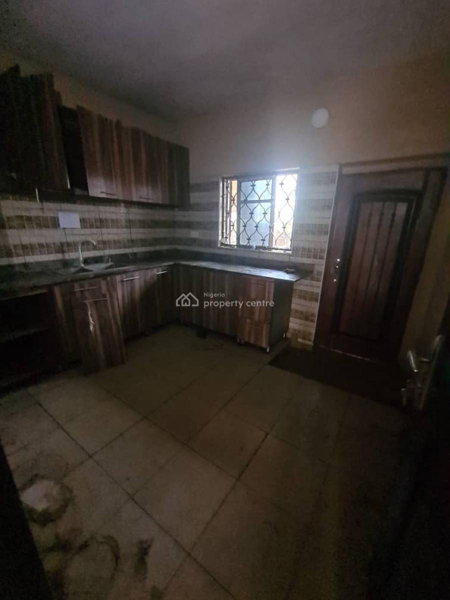 3 Bedroom Flat with Sweet Modern Facilities, Abayomi, Iwo Road, Ibadan, Oyo, Flat / Apartment for Rent